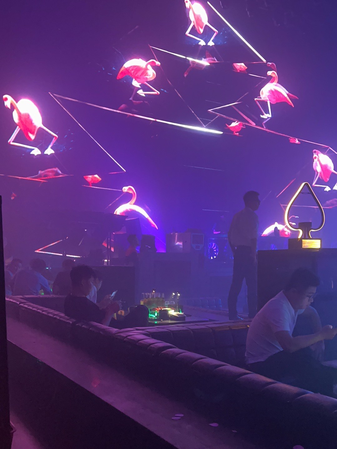 贵阳商务ktv怎么计算费用-修文县ktv预订